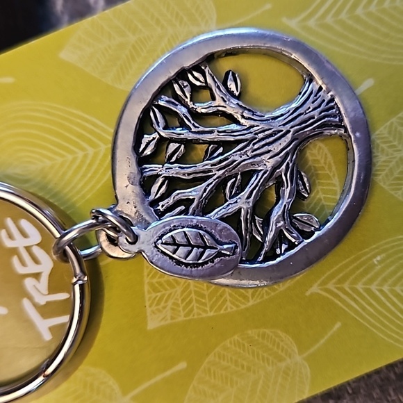 Tree of Life Silver Tone Key Ring - Picture 2 of 3